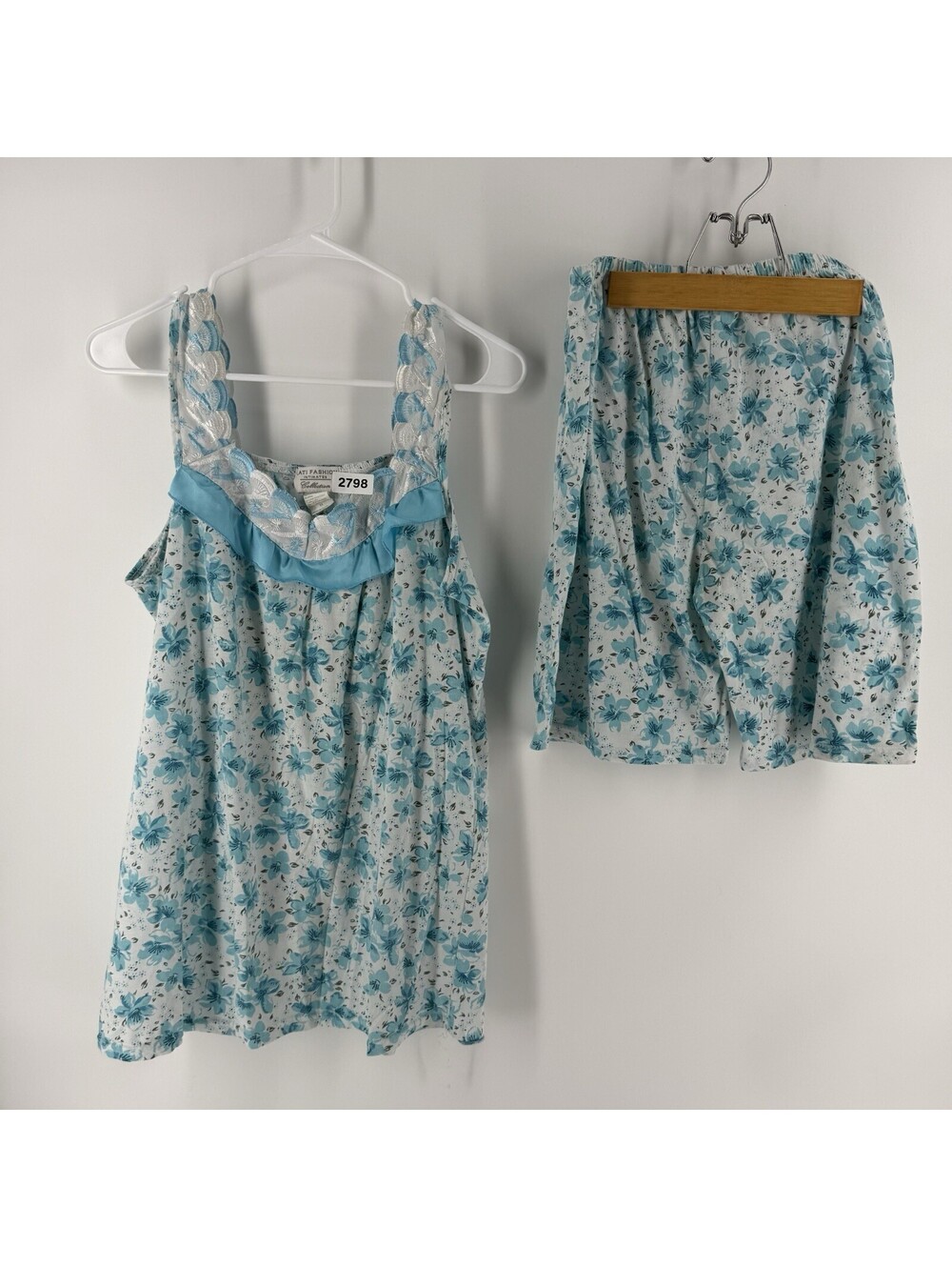 WOMENS LATI FASHION PAJAMA SHORT SET SIZE M WHITE AQUA TURQUOISE FLORAL PATTERN